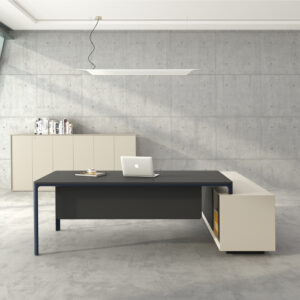 Spectra M Executive Desk
