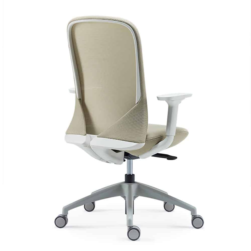 Avesa Chair