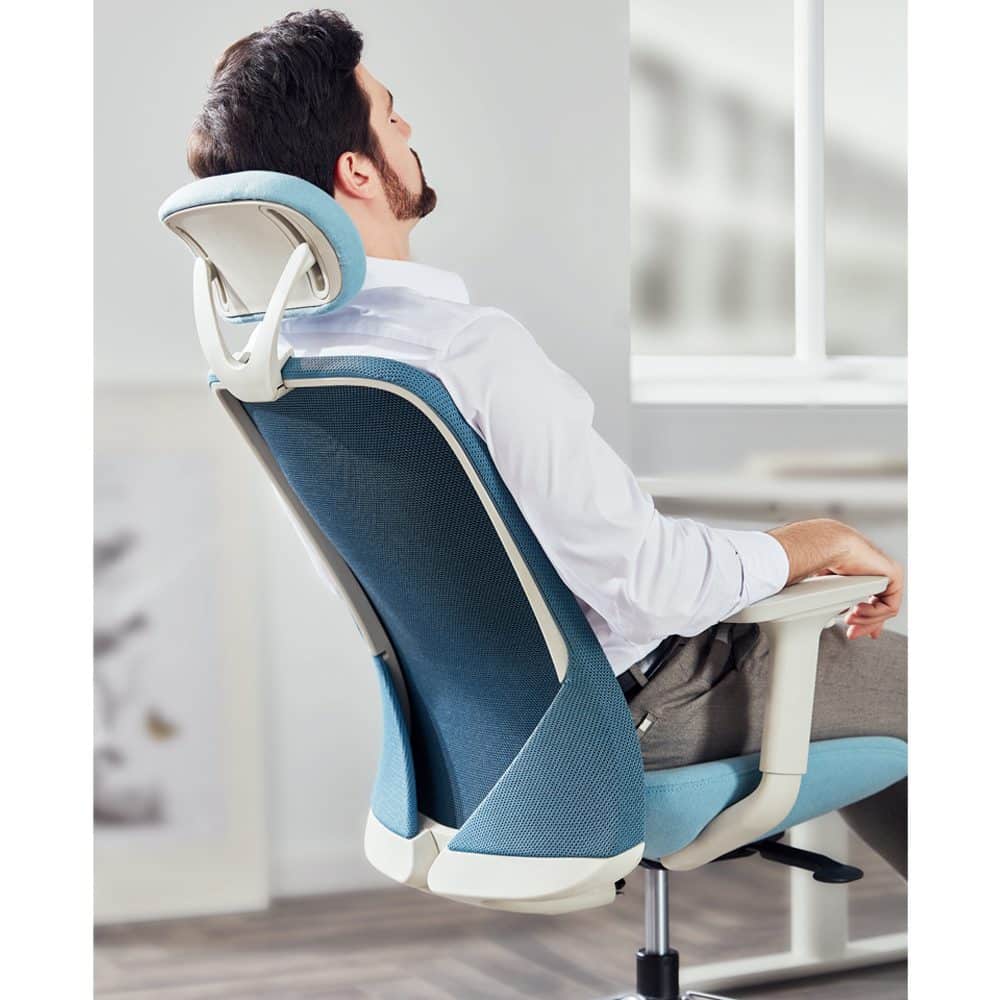Avesa Chair